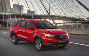 Fiat Strada Volcano Cabine Dupla 2020 года 